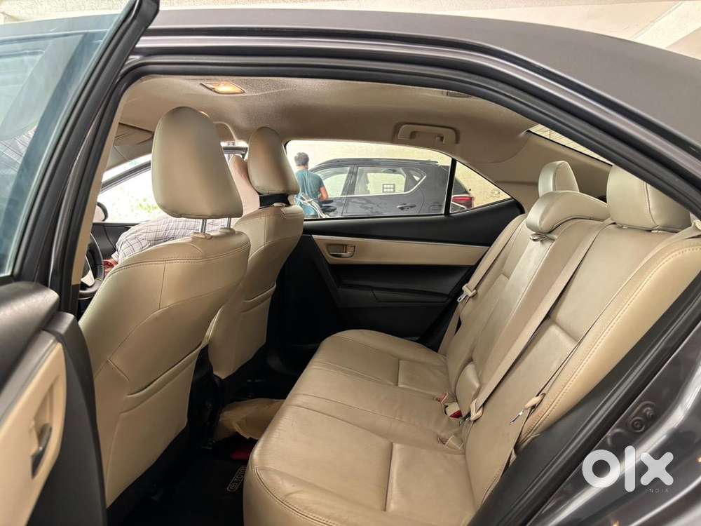 Toyota Corola Altis Manual Petrol Car 2015 Well Maintained Single Hand