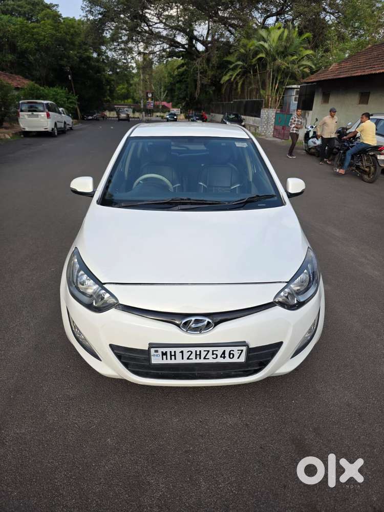 Hyundai I20 Asta 1.4 Crdi With Avn 6 Speed, 2012, Diesel