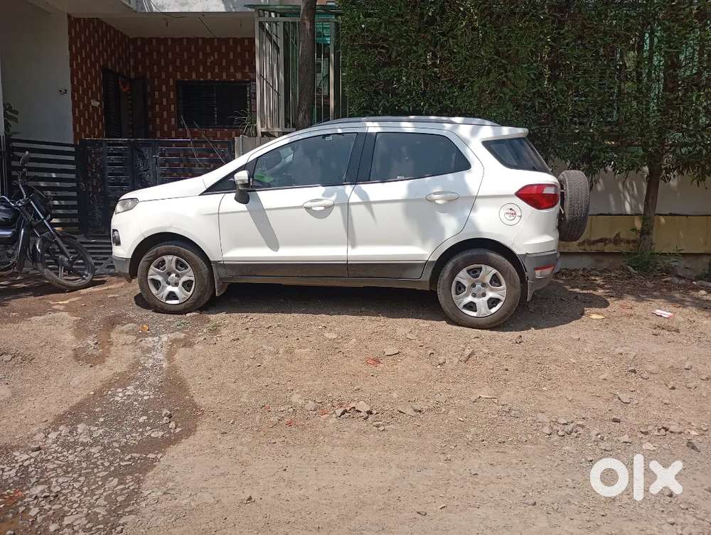 Ford Ecosport 2016 Petrol 63000 Km Driven New Tyre