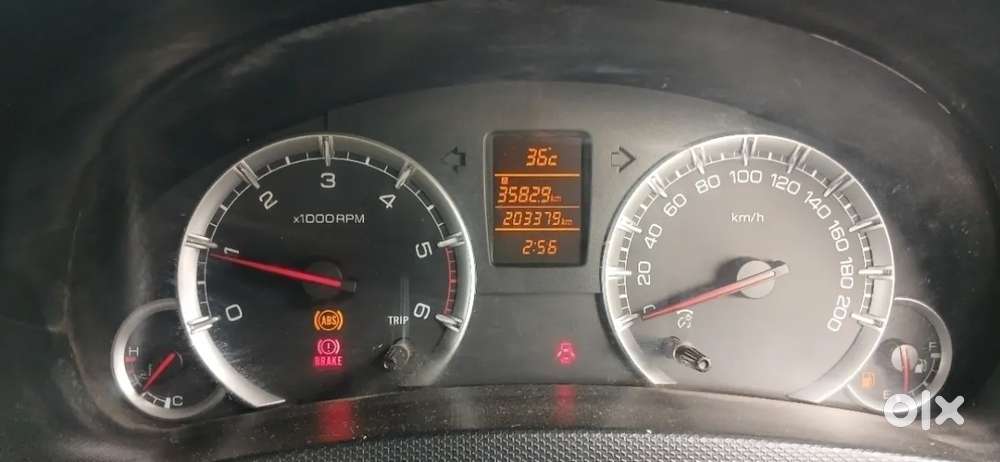 Maruti Suzuki Swift Zdi, 2013, Diesel