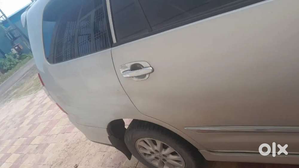 Toyota Innova 2013 Diesel Well Maintained