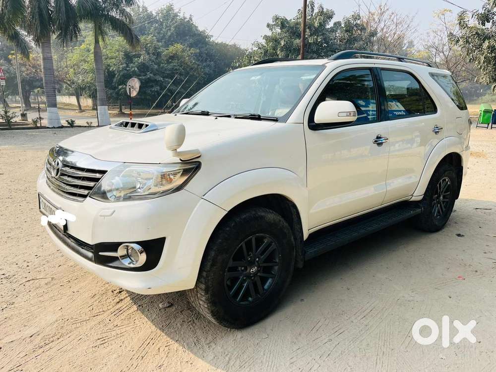 Toyota Fortuner 3.0 4x2 Mt, 2015, Diesel