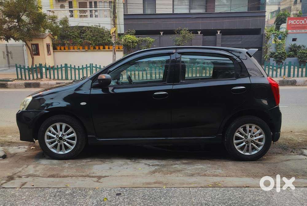 Toyota Etios Liva 2011-2012 Vx, 2012, Petrol