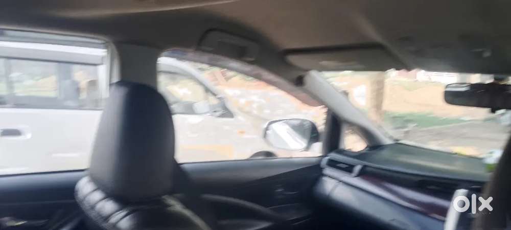 Toyota Innova Crysta 2017 Diesel 135000 Km Driven