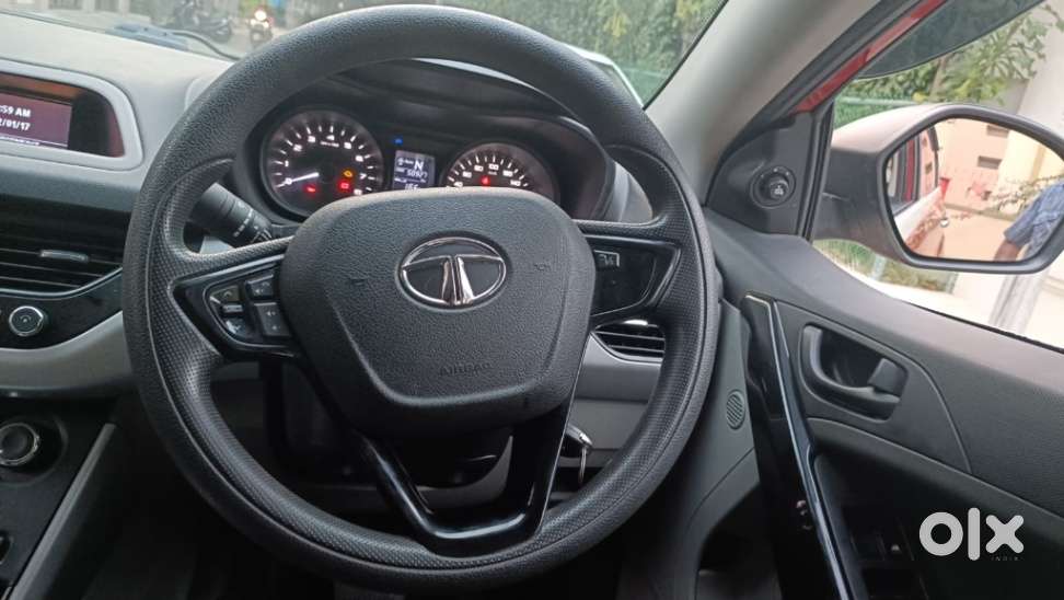 Tata Nexon 1.2 Revotron Xma Amt (s), 2019, Petrol