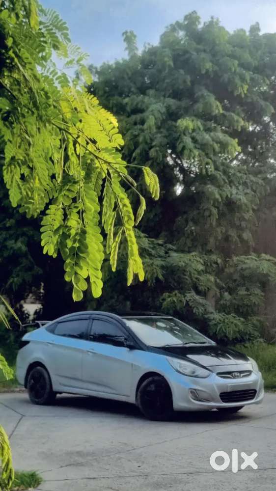 Hyundai Verna 2012