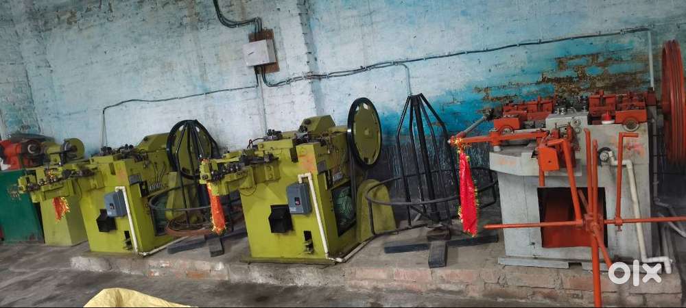 Wire nail machine
