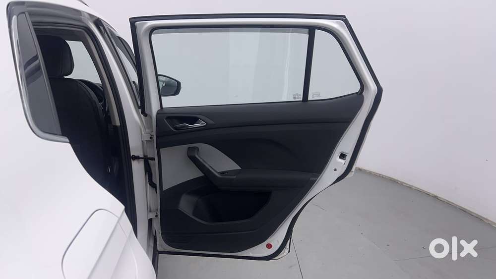 Skoda Kushaq 1.0 Tsi Ambition At, 2023, Petrol