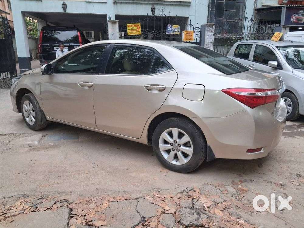 Toyota Corolla Altis 1.8 G, 2015, Petrol