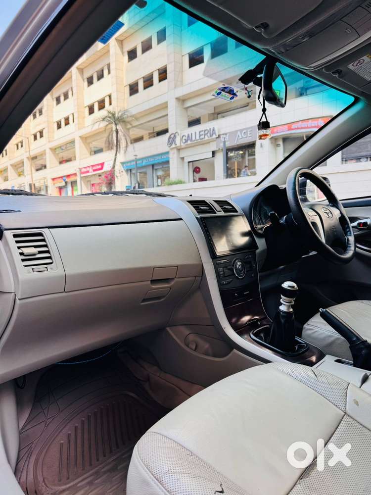 Toyota Corolla Altis 2010-2013 G, 2012, Cng & Hybrids