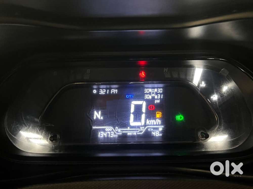 Tata Nexon 1.2 Revotron Xza Plus Hs Dual Tone, 2023, Petrol