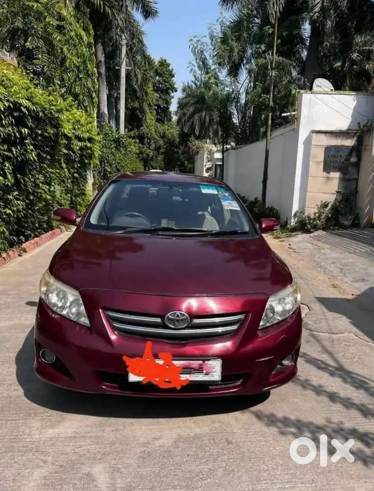 Toyota Corolla Altis 2010 Petrol Well Maintained