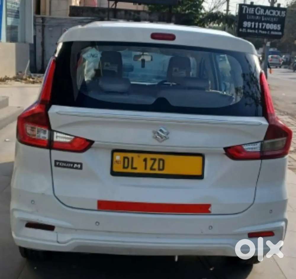 Taxi ( Dl ) - Ertiga Tour M - Cng - 2022 , Excellent Condition.