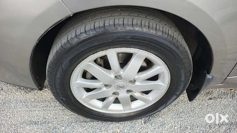 Renault Fluence 2012 Diesel 64000 Km Driven, Showroom Service History