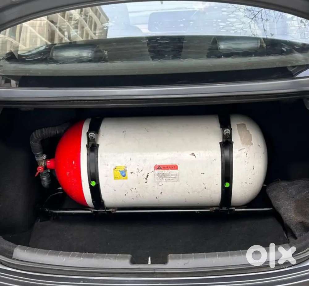 Hyundai Aura Company Cng