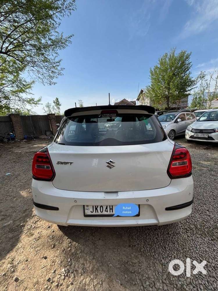 Maruti Suzuki Swift 1.2 Vxi (o), 2023, Petrol