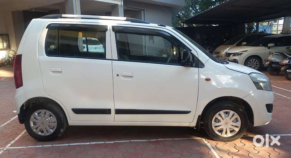 Maruti Suzuki Wagon R Lxi 1.0, 2016, Petrol