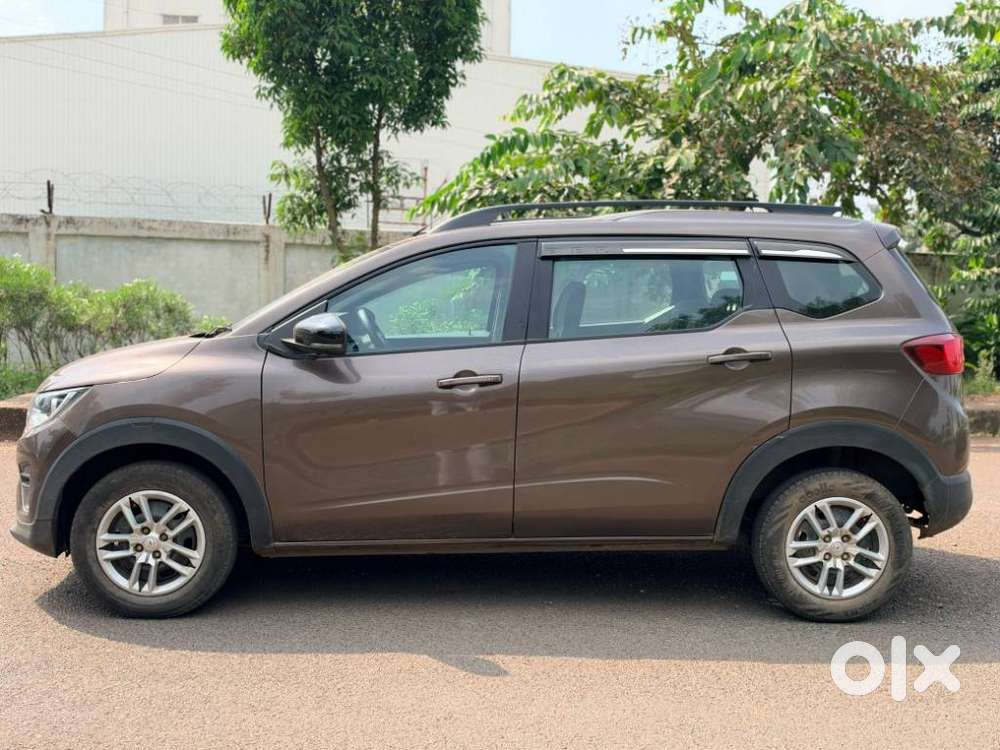 Renault Triber Rxt, 2022, Petrol