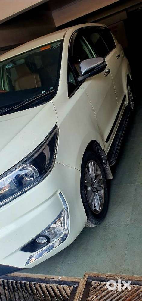 Toyota Innova Crysta 2.8 Zx At 7 Seater, 2019, Diesel
