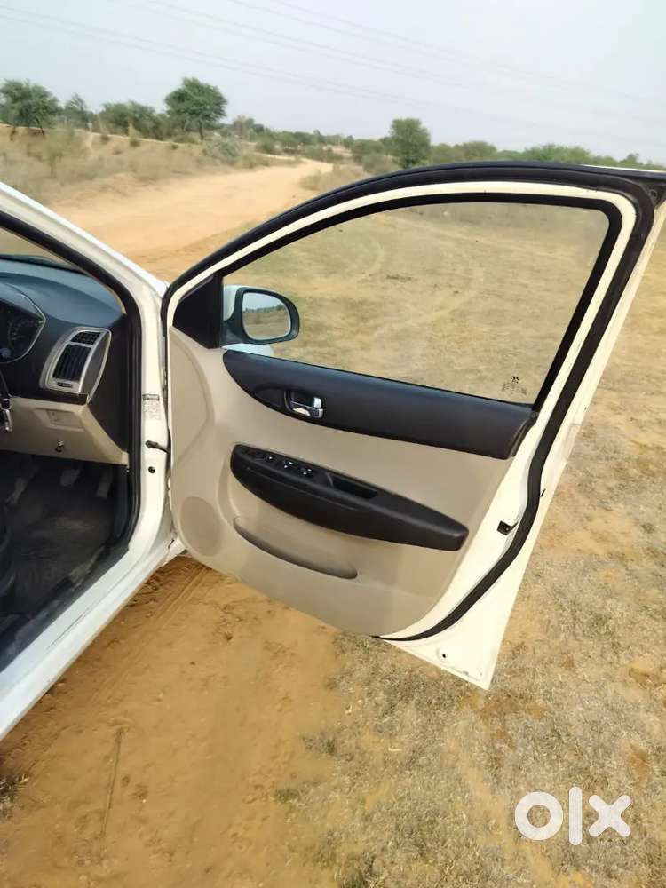 Hyundai I20 2014 Diesel 105000 Km Driven