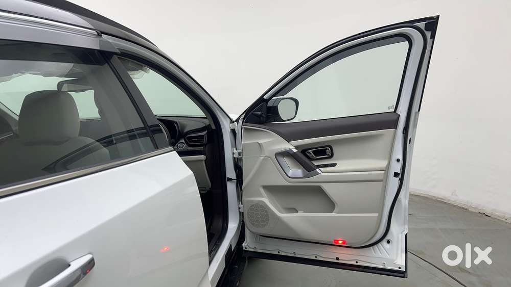 Tata Safari Accomplished X Plus 7 Str At, 2026, Petrol