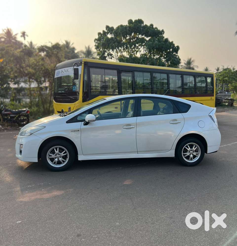 Toyota Prius Z8, 2012, Petrol