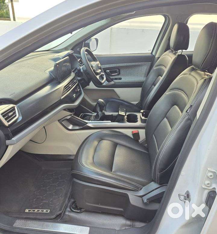 Tata Safari Pure (o), 2025, Diesel