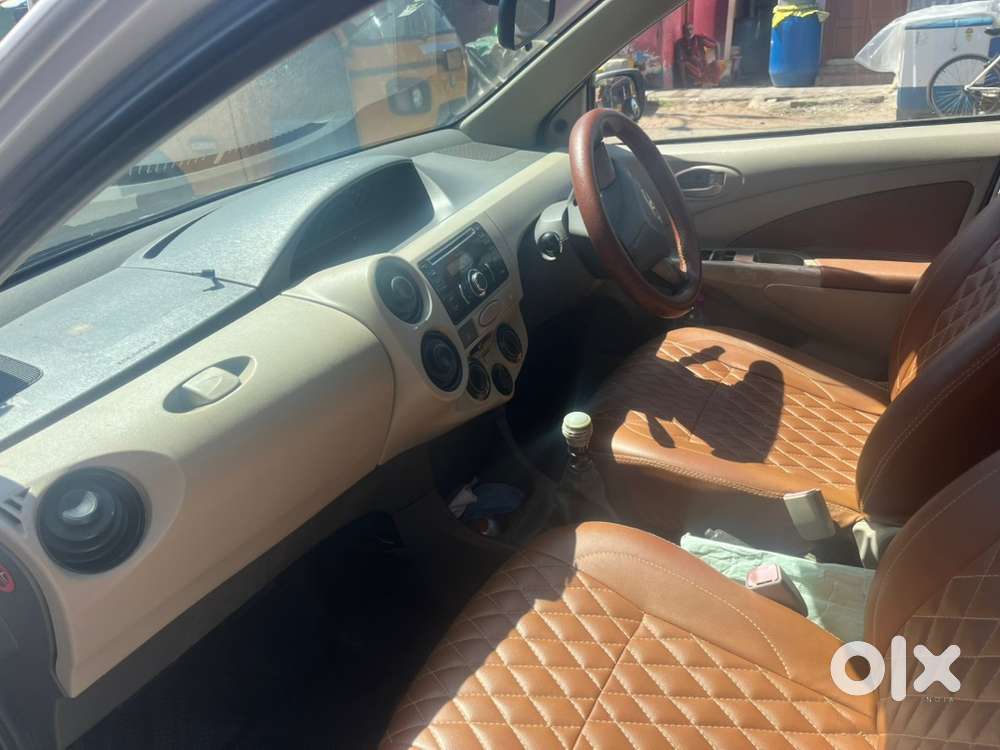 Toyota Etios Liva 2015