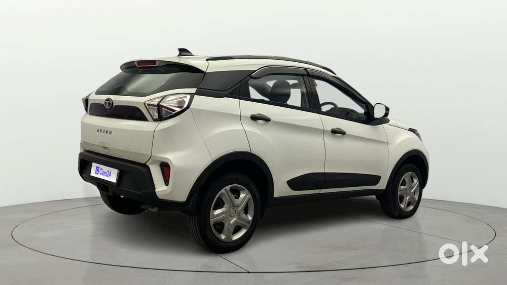 Tata Nexon 1.2 Revotron Xm (s), 2022, Petrol