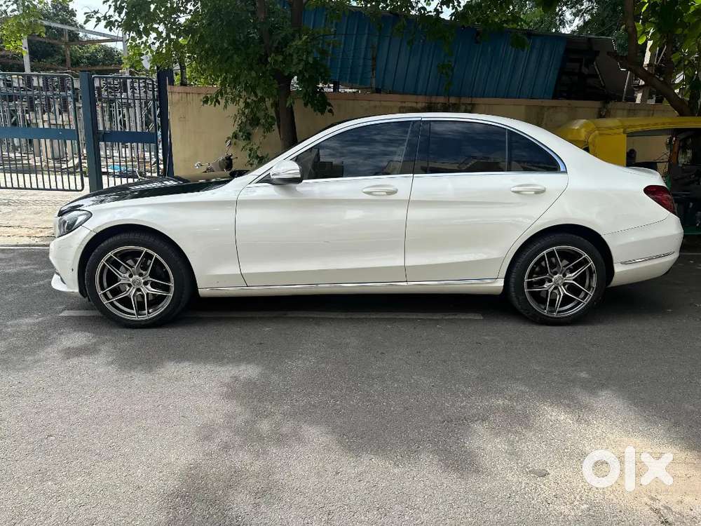 Mercedes-benz C-class 2015 Diesel 79200 Km Driven