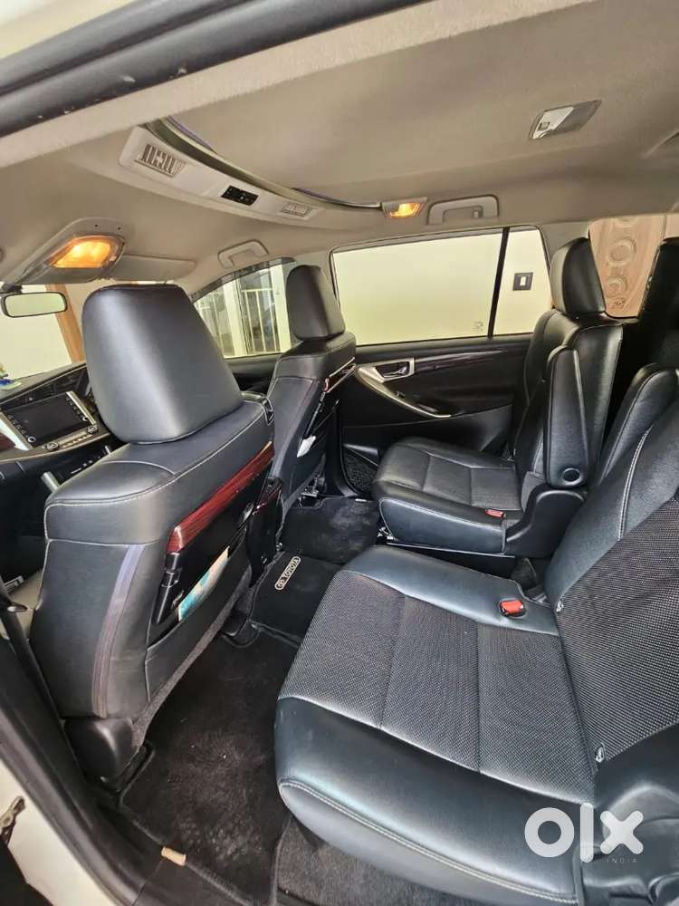 Toyota Innova Crysta 2021