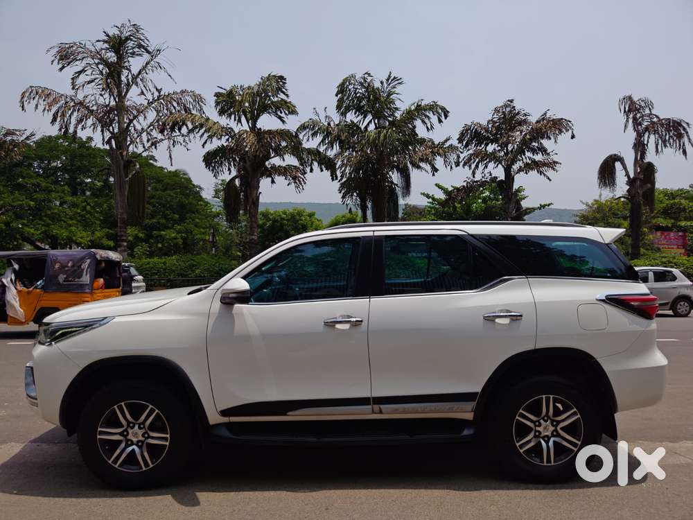 Toyota Fortuner 4x2 At 2.8 Diesel, 2023, Diesel