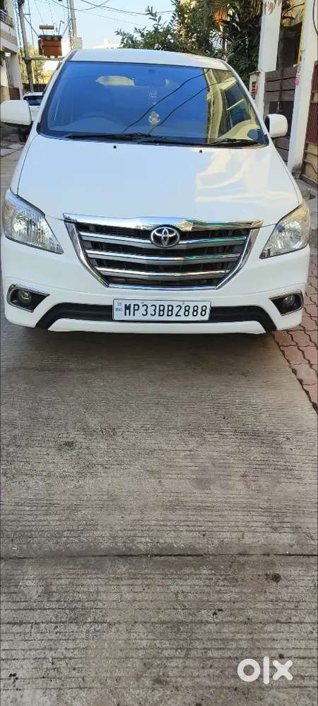Toyota Innova 2012 Diesel 190000 Km Driven