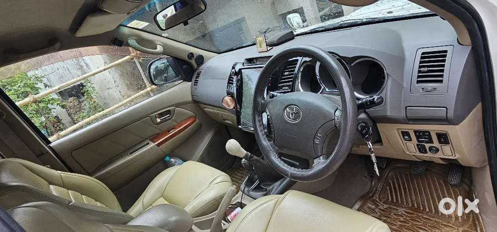 Toyota Fortuner 2010 Diesel 195000 Km Driven