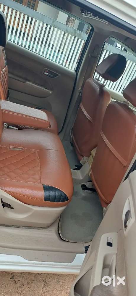 Maruti Suzuki Ertiga 2013