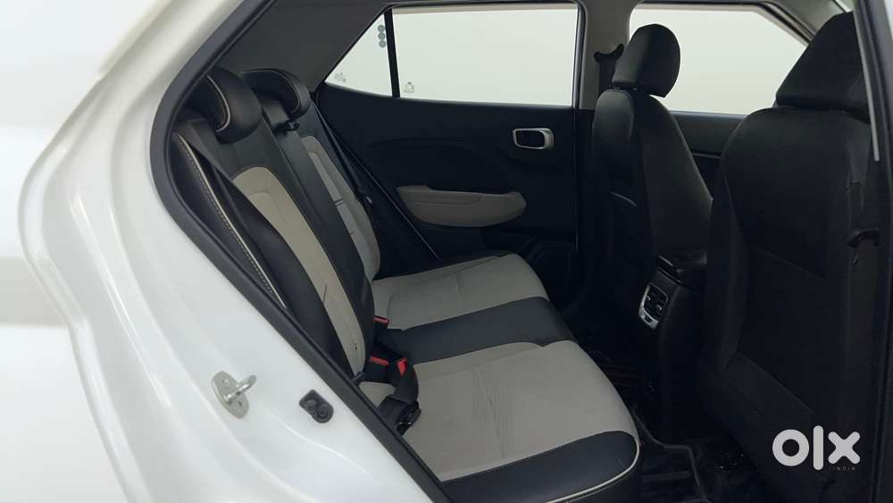 Hyundai Venue 1.0 Sx (o) Turbo Dct, 2023, Petrol