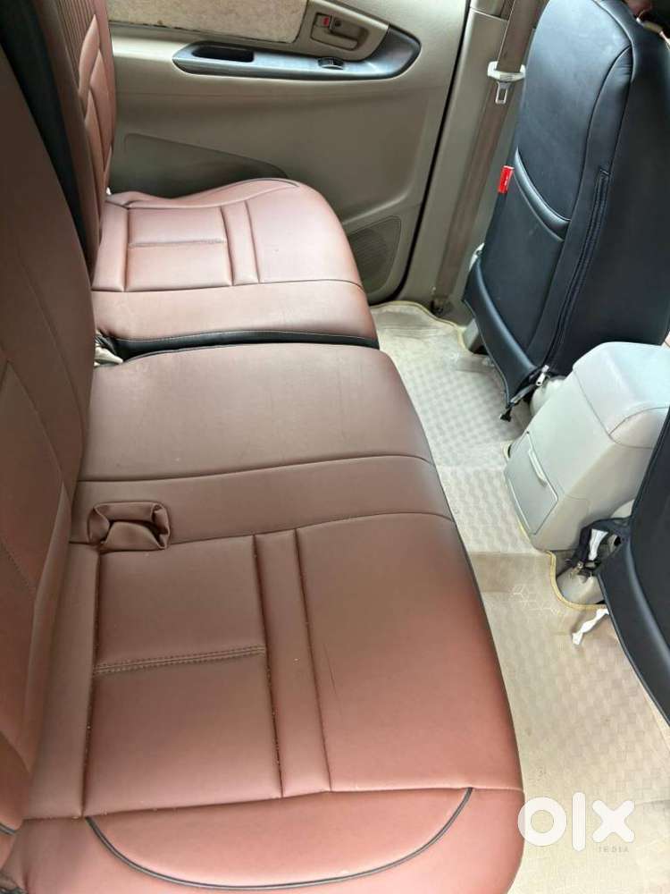 Toyota Innova 2.5 G (diesel) 8 Seater Bs Iv, 2012, Diesel