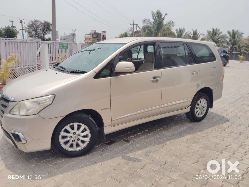 Toyota Innova 2.5 Vx 7 Seater Bs Iv, 2014, Diesel