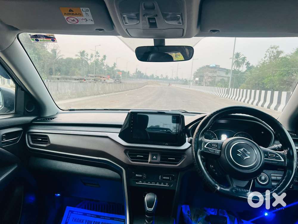 Maruti Suzuki Brezza 1.5 Zxi At Smart Hybrid, 2024, Petrol