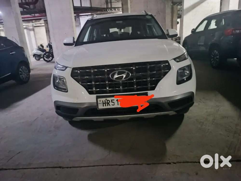 Hyundai Venue Petrol/cng 2020 Model 67000km - 27km/kg Mileage
