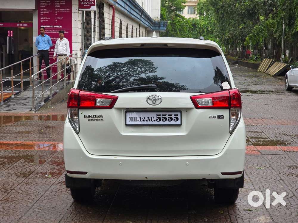 Toyota Innova Crysta 2.8z Automatic, 2016, Diesel