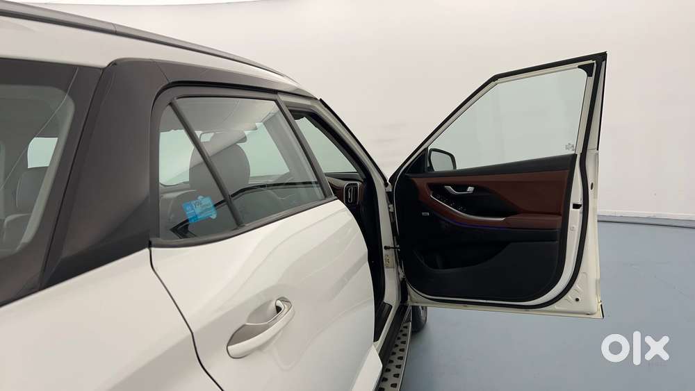 Hyundai Alcazar 2.0 Platinum (o) Petrol At 6 Str, 2021, Petrol