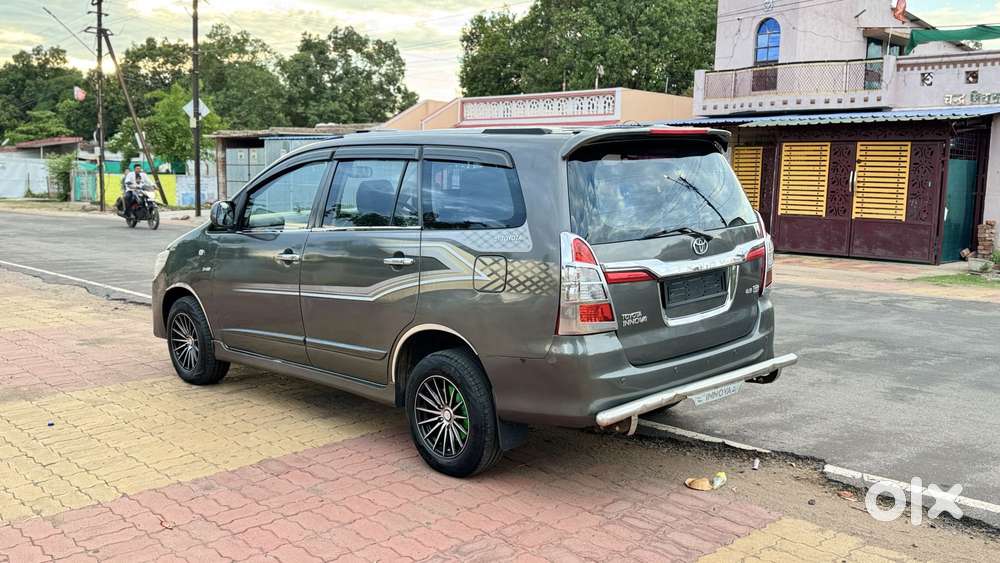 Toyota Innova 2.5 Gx 7 Seater Bs Iv, 2014, Diesel