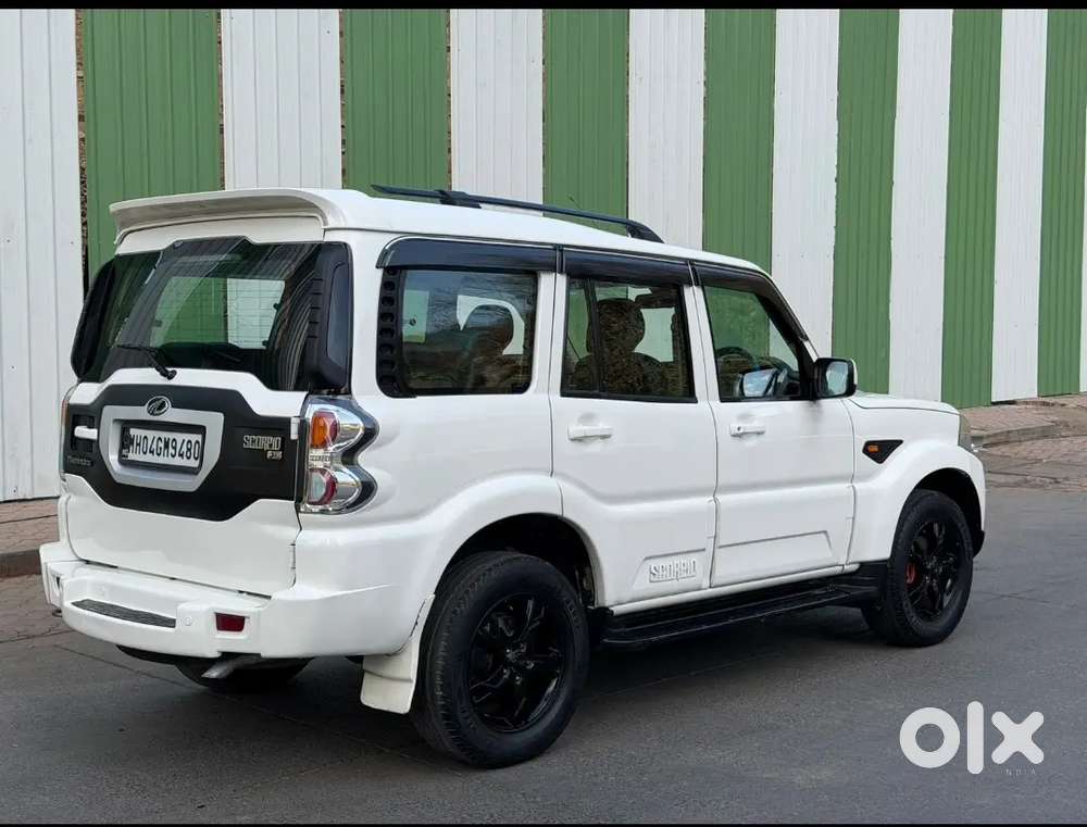 Mahindra Scorpio S10 L Dec 2014