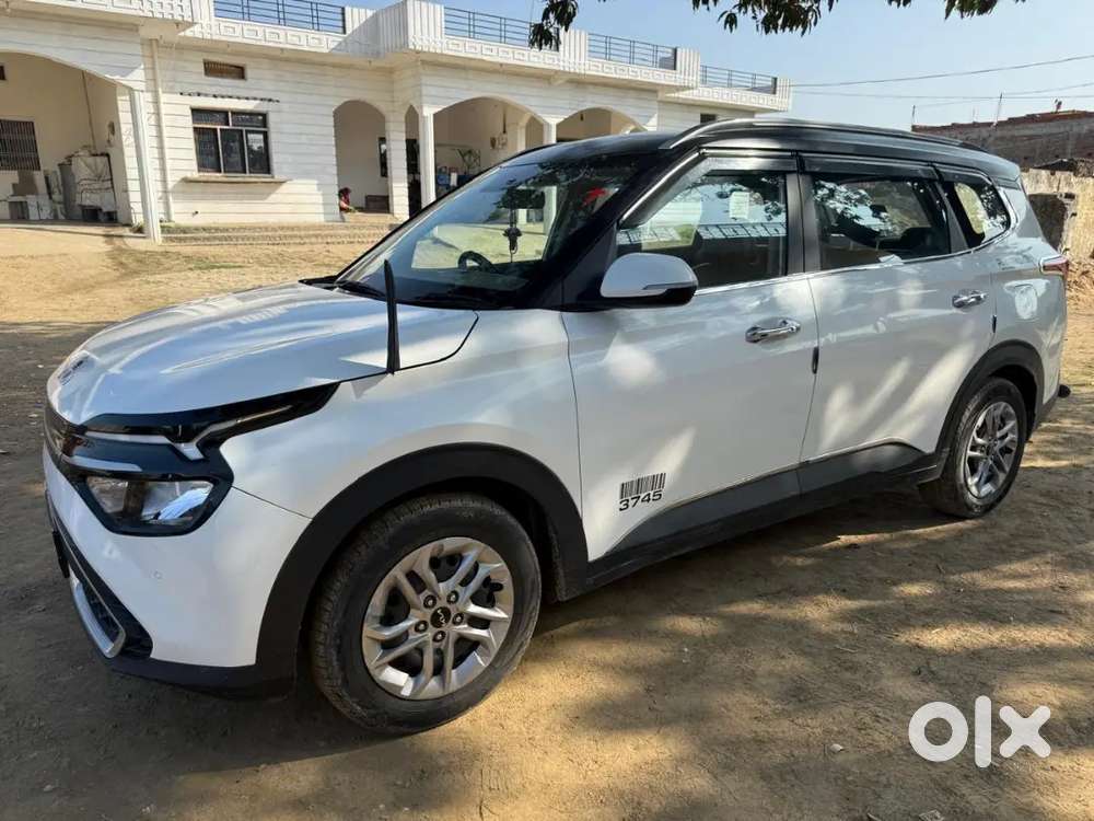 Kia Carens 2023 Diesel Well Maintained