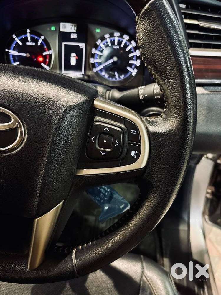 Toyota Innova Crysta