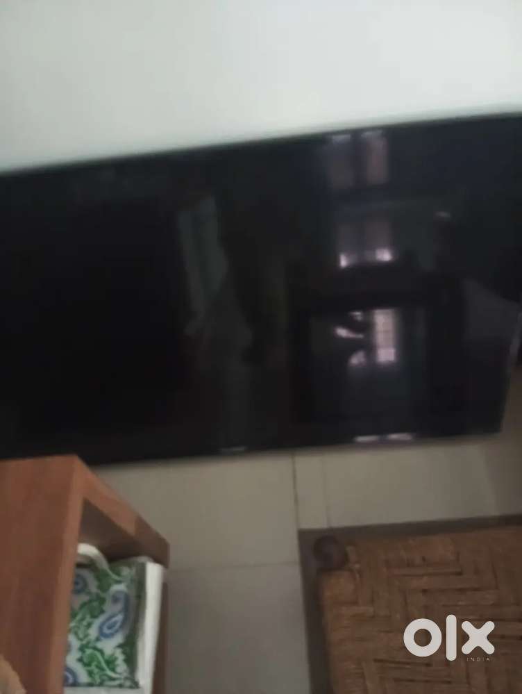 Lloyd TV 43 inches
