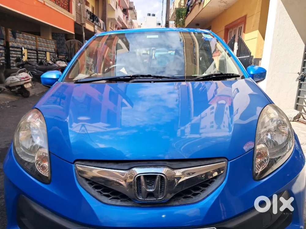 My Own Car Honda Brio Smt Fully Loaded Less Driven Petrol Ka 05 Car
