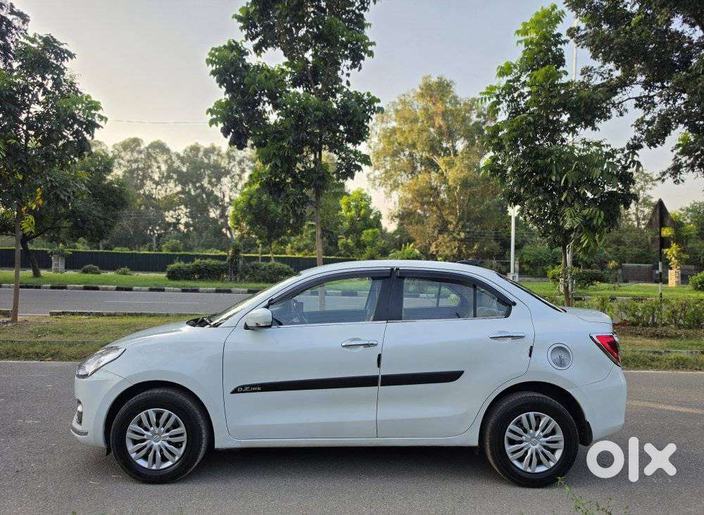 Maruti Suzuki Swift Dzire Vxi(o) Mt, 2018, Petrol