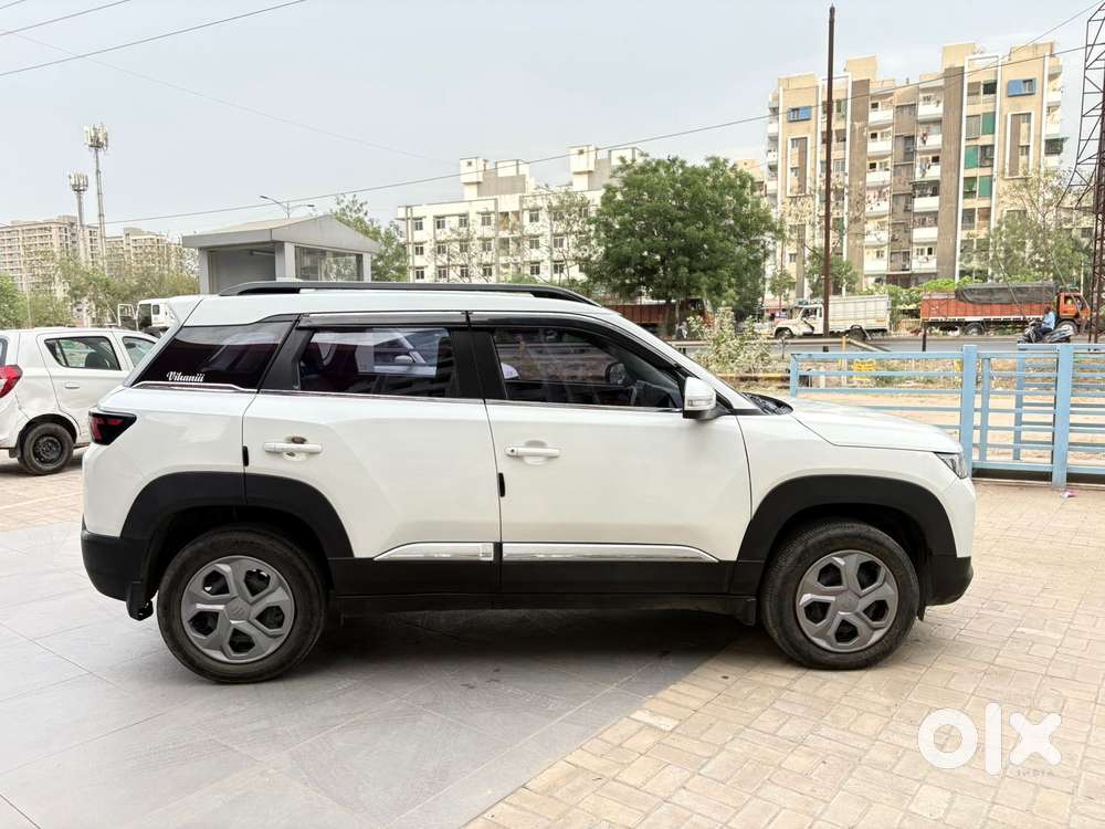 Maruti Suzuki Brezza 1.5 Lxi Cng, 2024, Cng & Hybrids